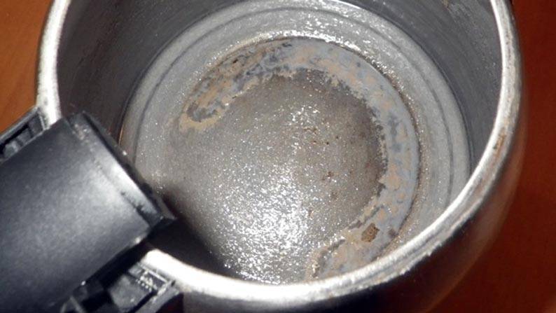 Электрический чайник: как очистить от ржавчины внутри, что делать