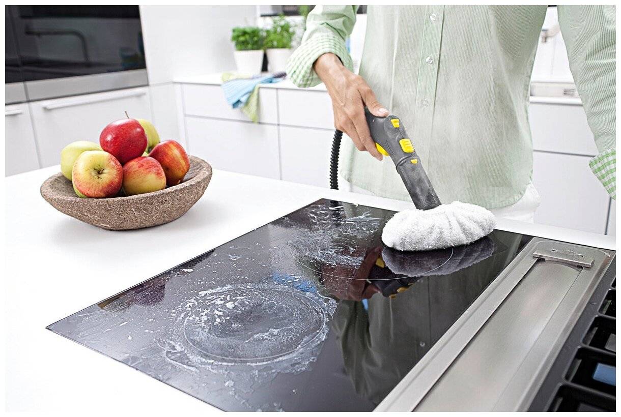 Можно ли мыть ламинат пылесосом или пароочистителем: правила уборки, советы