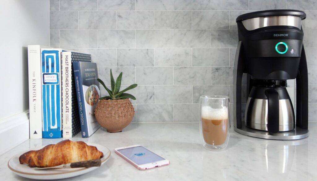 Как выбрать кофемашину для кафе: виды профессиональных аппаратов