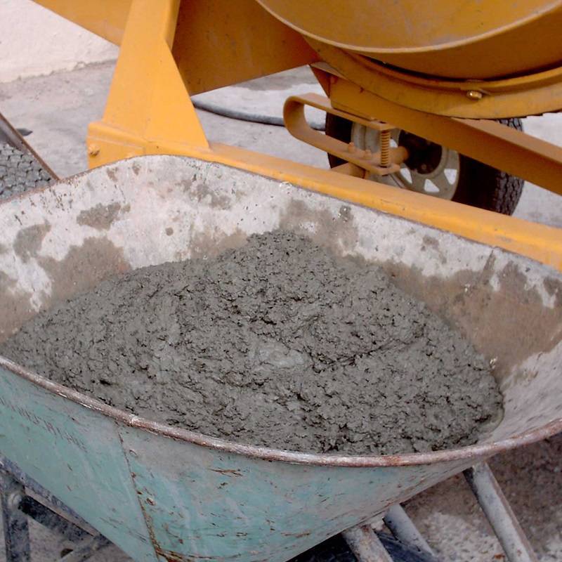 Работа с бетономешалкой: приготовление бетона, очистка от застывшего цемента, ремонт своими руками