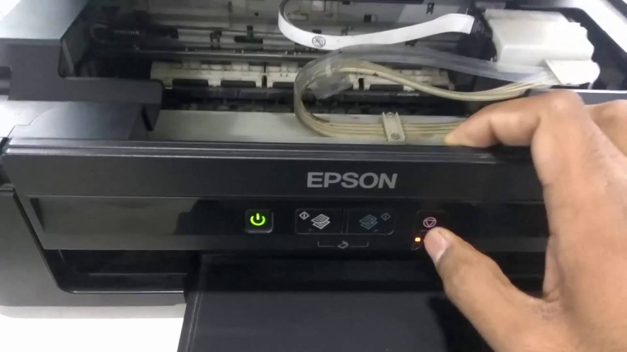 Почему на принтере горит или мигает красная лампочка