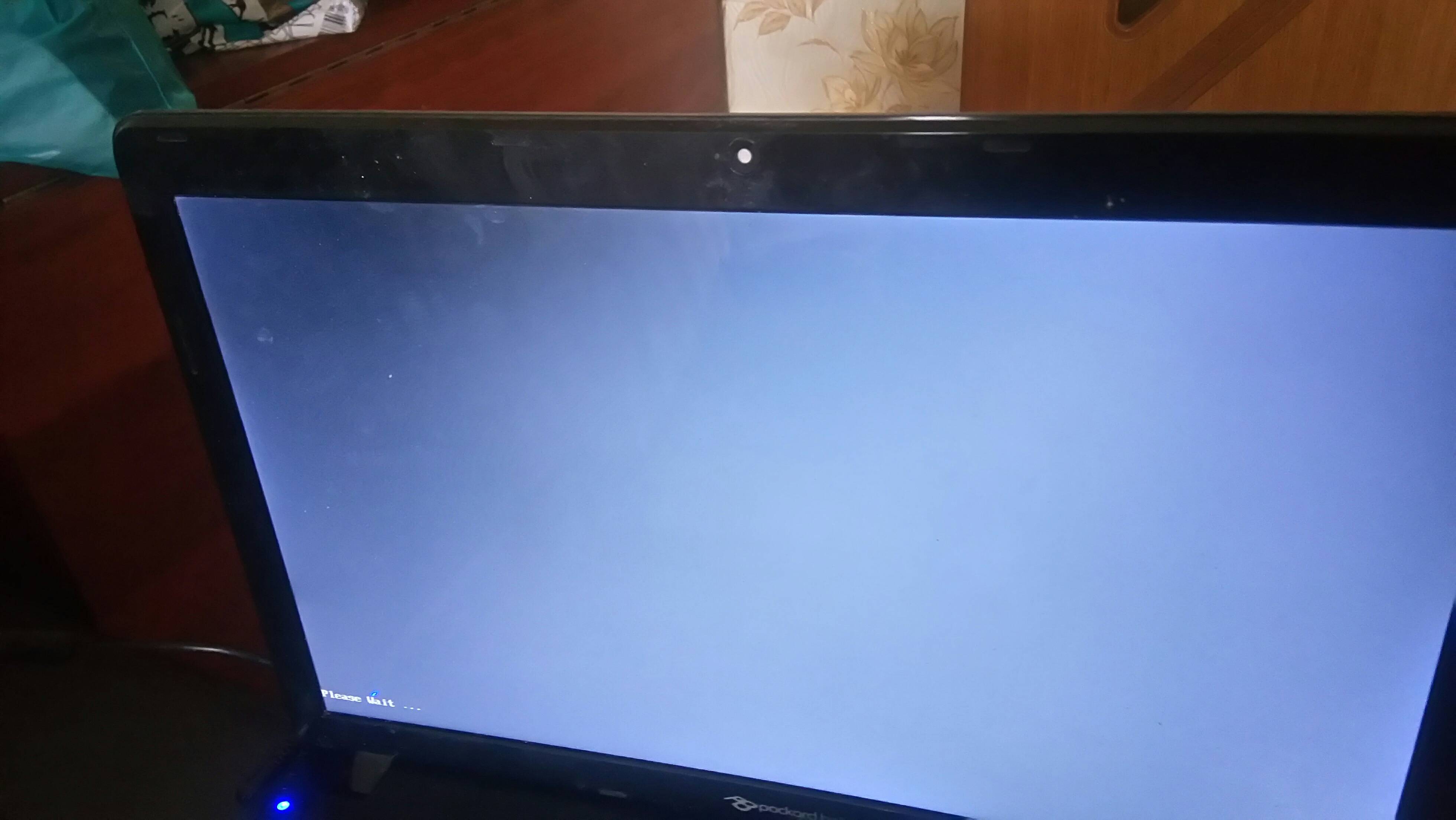 Черный экран при включении компьютера? что делать?