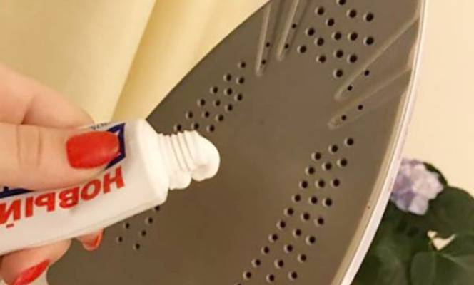 Как почистить утюг от нагара или применение зубной пасты для хозяйства