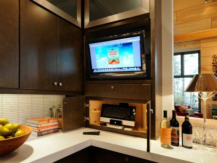 Как выбрать лучший телевизор на кухню