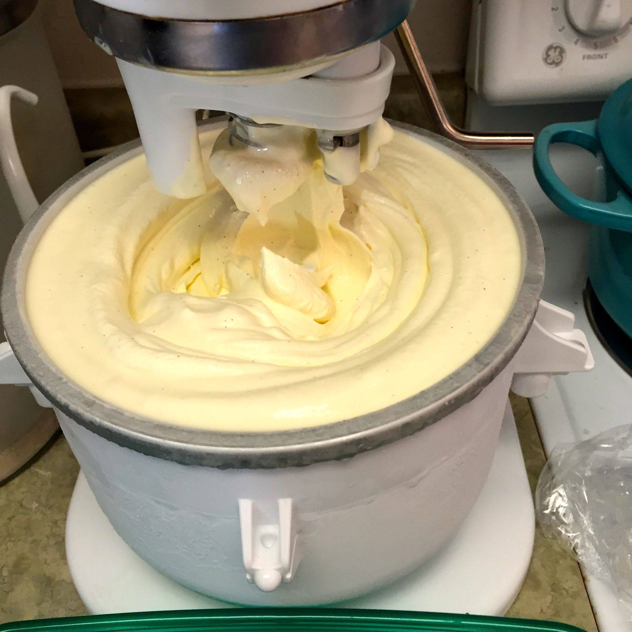 Как сделать мороженое дома своими руками: секреты и рецепты