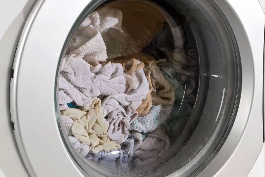 Почему стиральная машина не отжимает белье? и как ее починить?