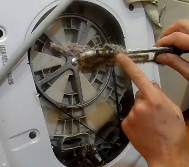 Появился сильный шум при работе стиральной машины: причины и решение