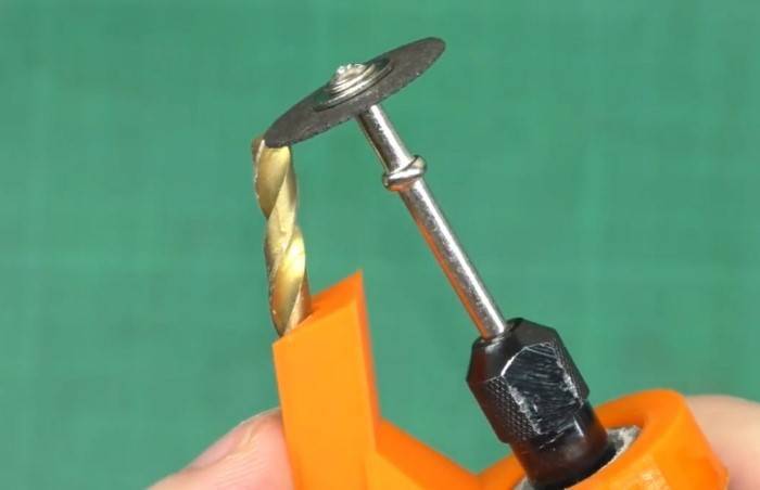 Насадка на дрель для заточки свёрл. как заменить наждачный круг? | проинструмент