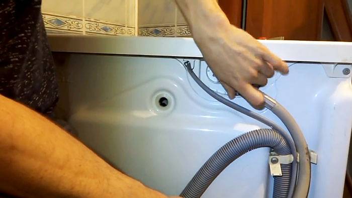 Не растворяется порошок в стиральной машине: что делать