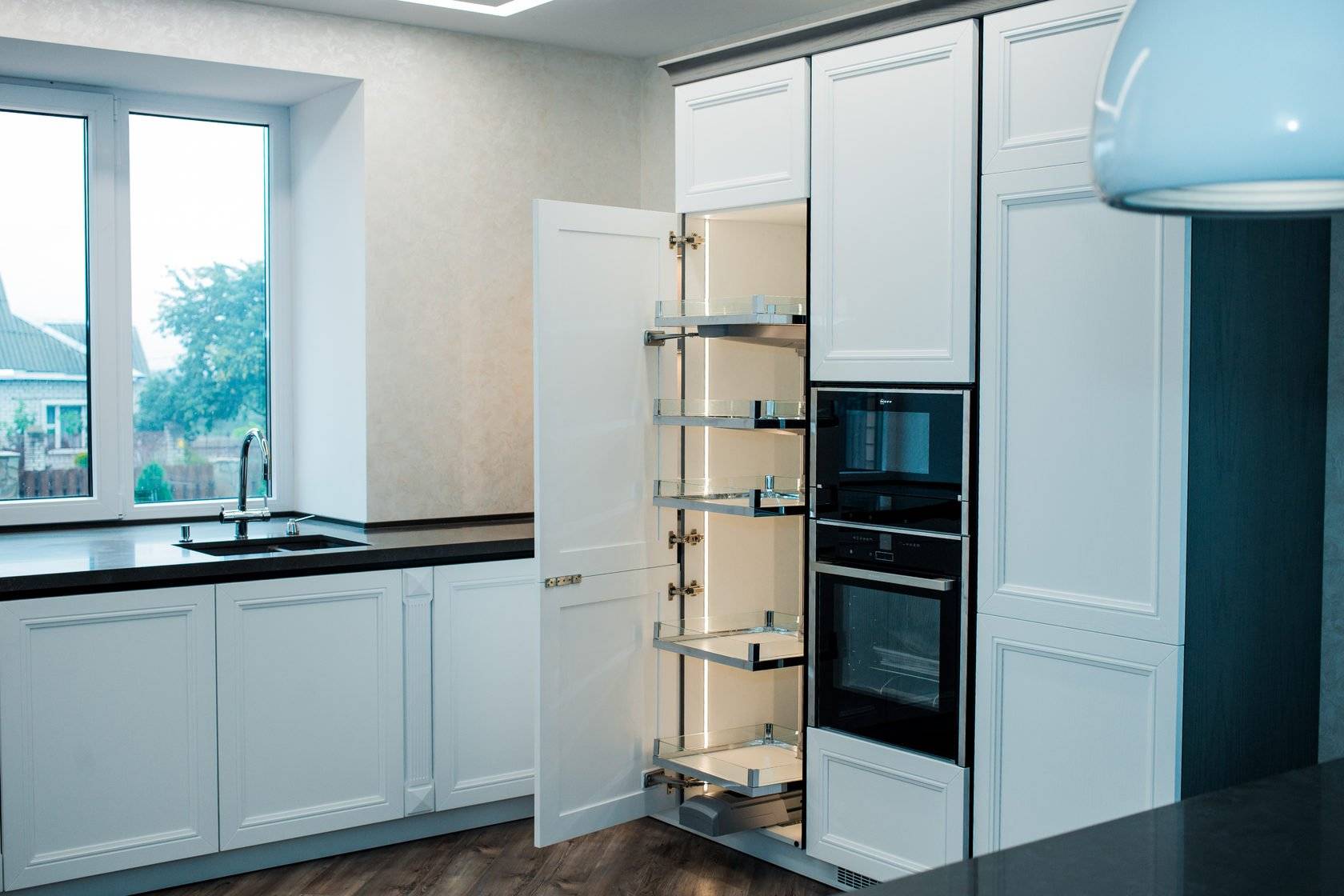 Правильный выбор и установка встраиваемых холодильников для кухни