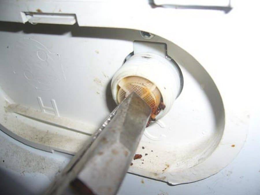 Как почистить фильтр в стиральной машине "индезит": способы и рекомендации