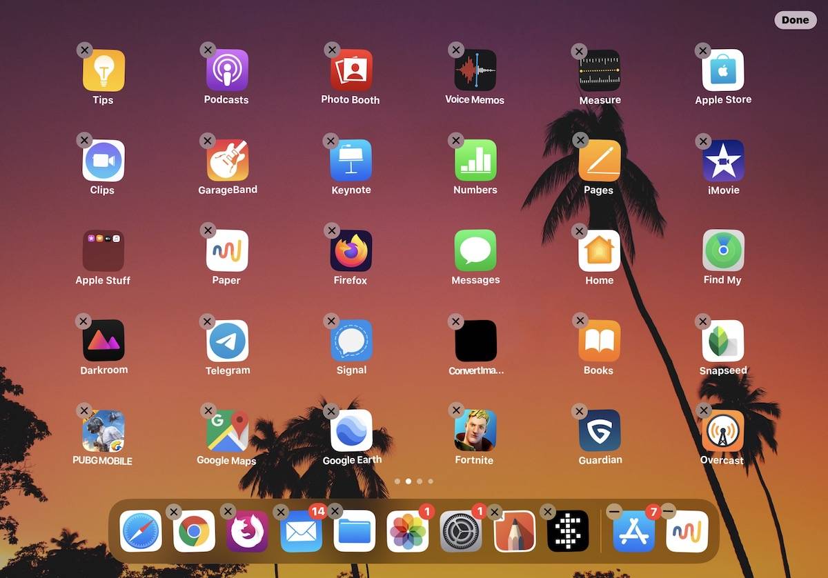 Все приложения на главном экране как сделать. Экран IOS 13. Приложения на айпаде. Расположение иконок на айпаде. Расположение приложений на айпаде.