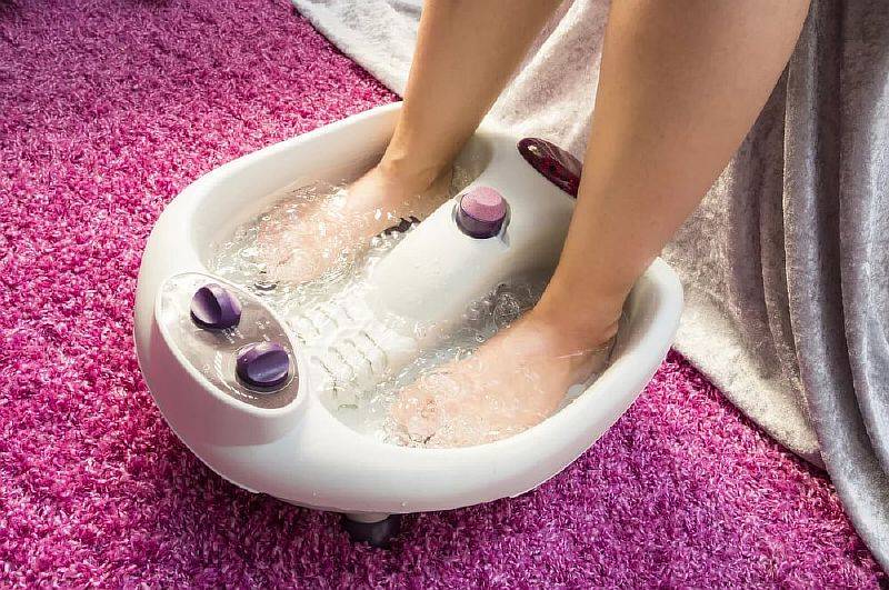 Домашний спа-салон: выбираем массажную ванночку для ног