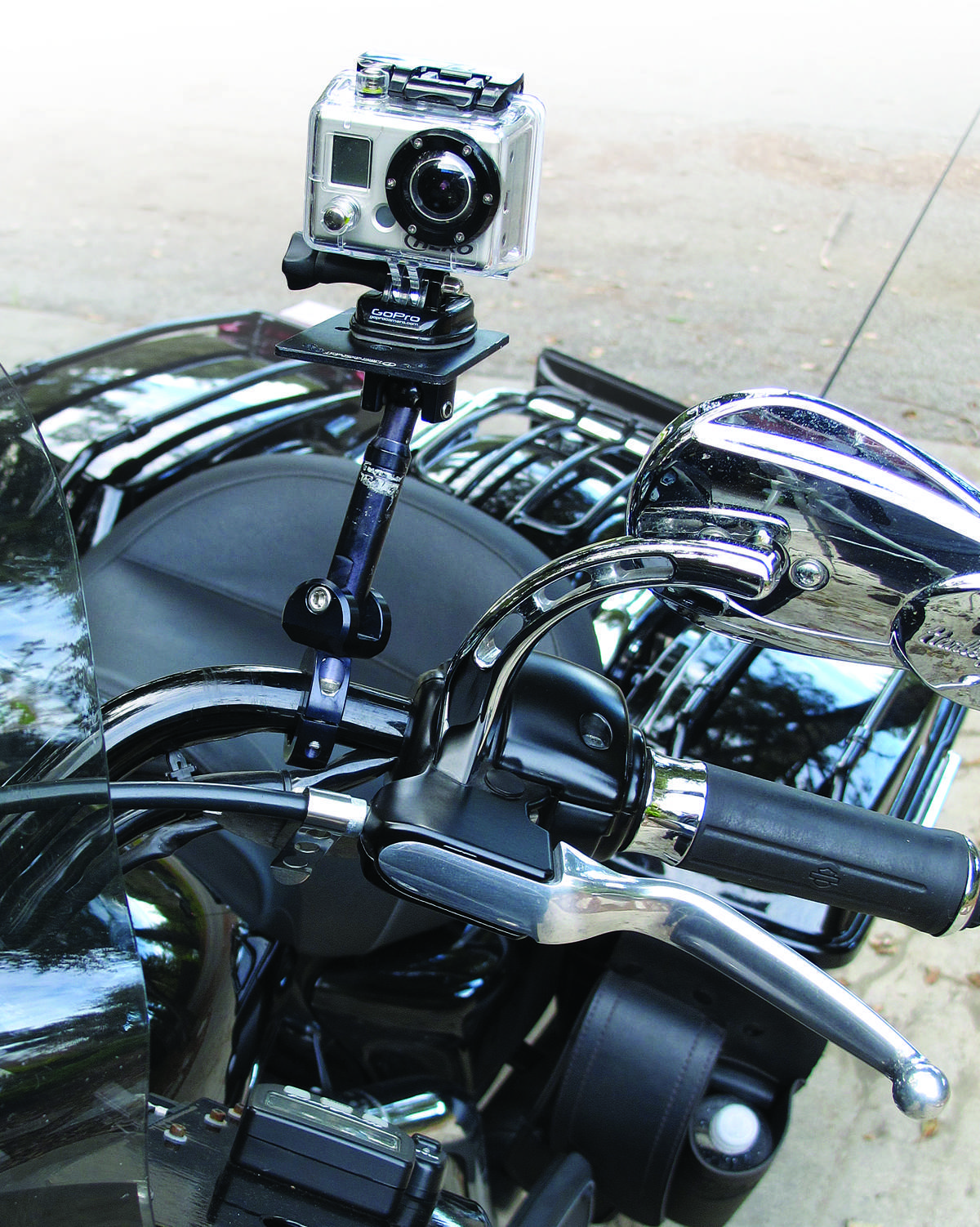 Мотоциклетная экшн камера: как выбрать и установить