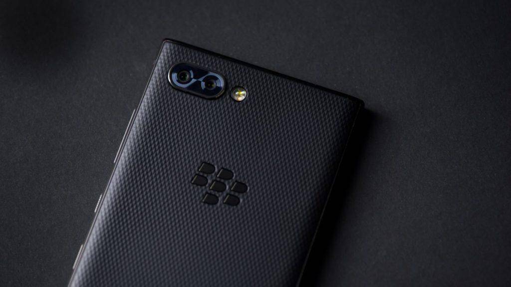 Тест blackberry key2: стильный смартфон с большой клавиатурой| ichip.ru