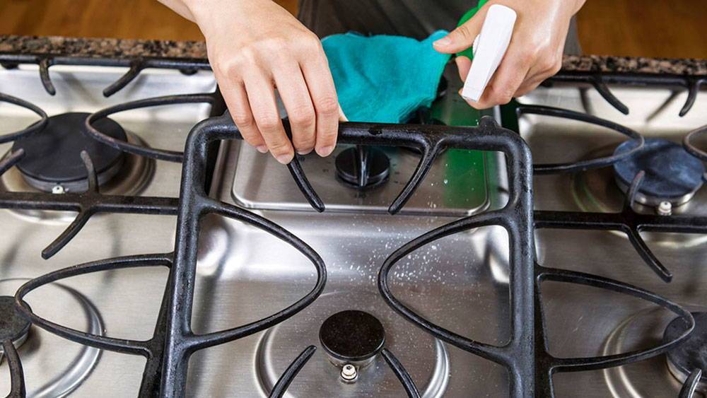 Как почистить газовую плиту в домашних условиях быстро и эффективно