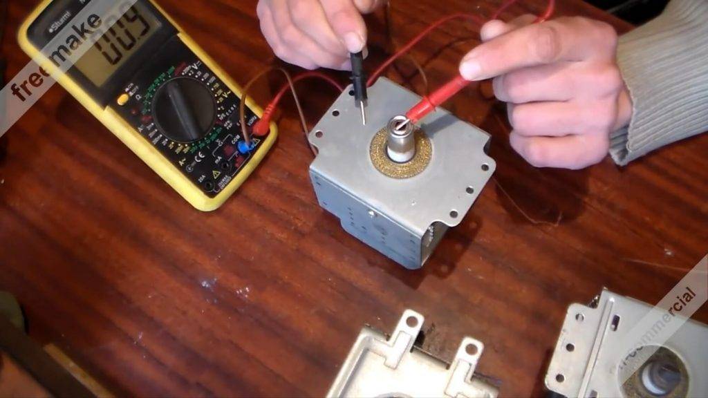 Как проверить, работает ли магнетрон в микроволновке?