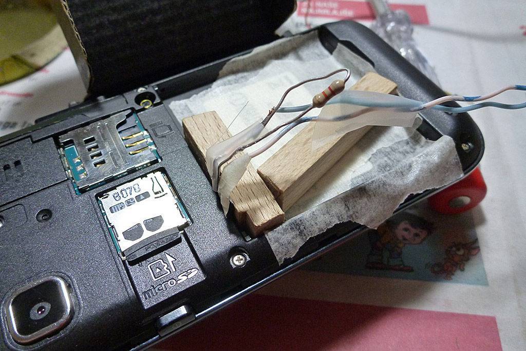 Как зарядить аккумулятор телефона напрямую проводами