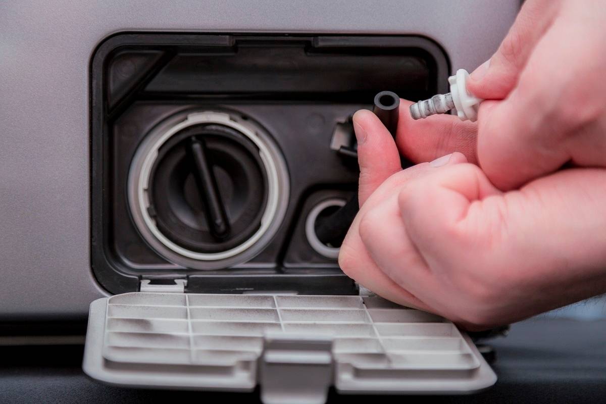 Как почистить сливной шланг в стиральной машине: пошаговая инструкция