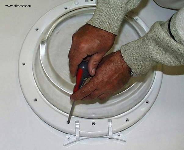Почему не закрывается люк стиральной машины: причины