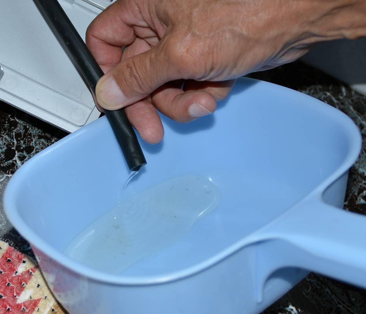 Как слить воду из стиральной машины самостоятельно: советы и видео