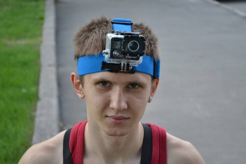 Как закрепить экшн камеру на шлем: снимаем видео от первого лица