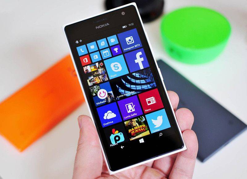 Nokia lumia 730 – дорогой и неинтересный девайс от некогда именитого бренда